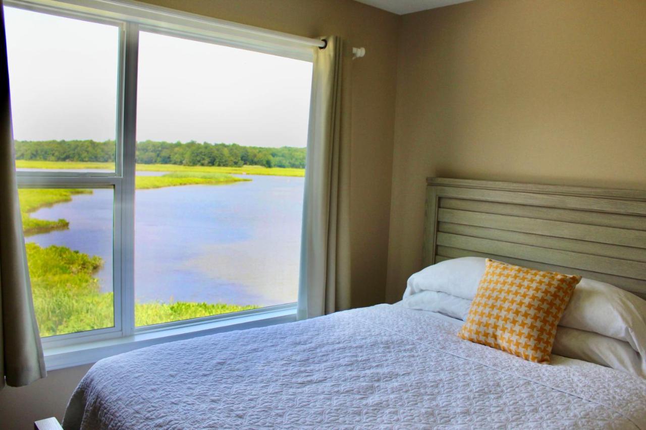 Hotel Seafood Company Surry